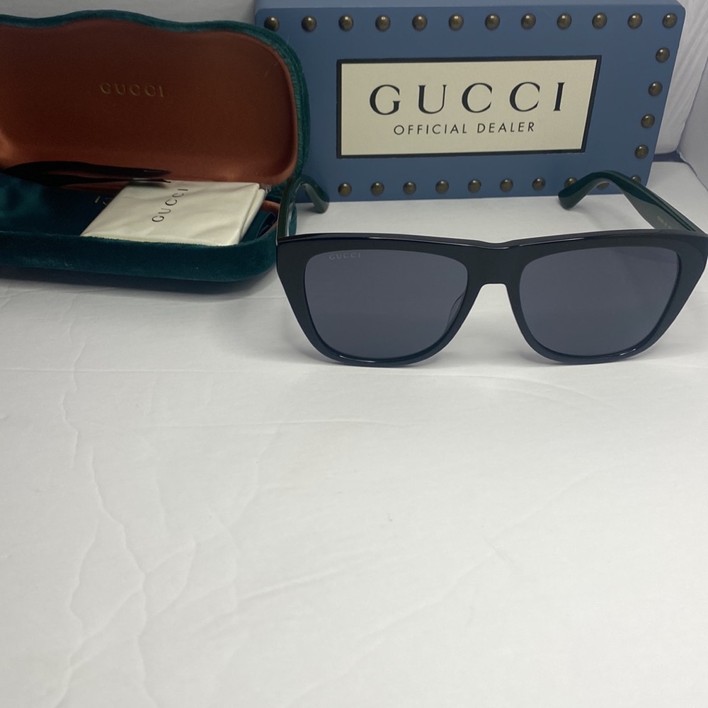 New- Gucci Sunglasses Unisex GG0926S 001 Black-Green/Grey 57-16-145mm - Picture 2 of 12